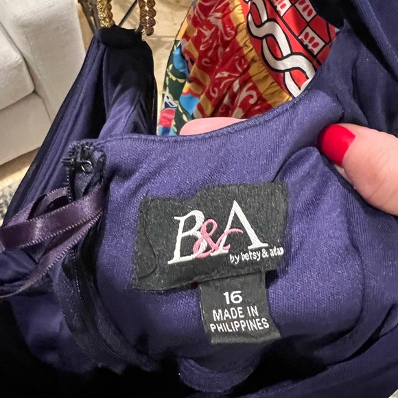 Dress - Picture 3 of 4